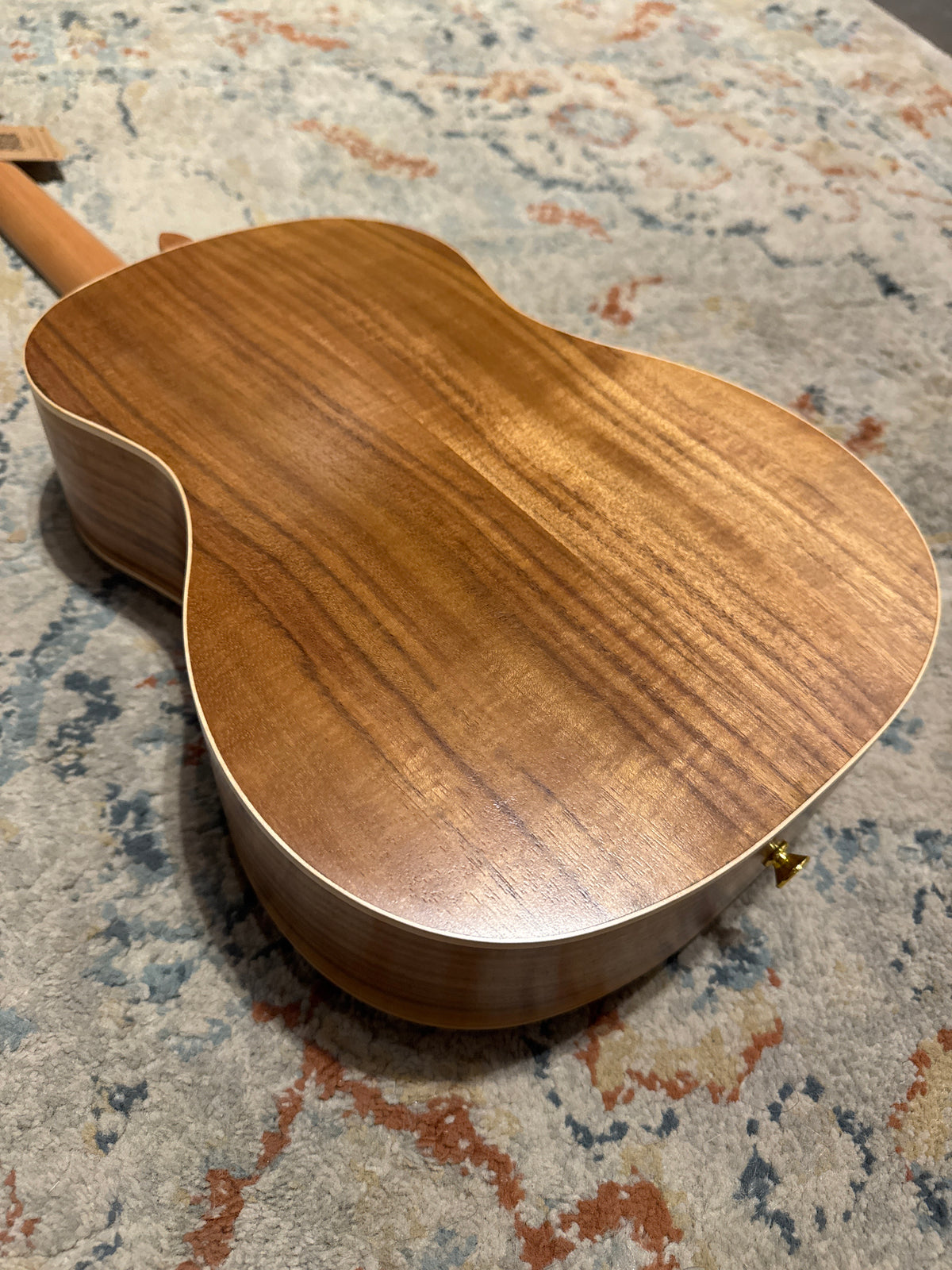 Kohala Deluxe Solid Top Baritone Ukulele B-STOCK