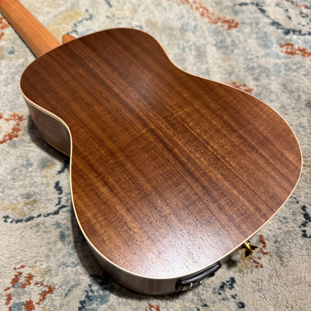 Kohala Deluxe Solid Top Concert Acoustic Electric Ukulele B-STOCK